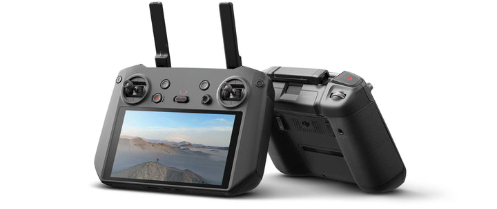 /// DJI | RC Pro Controller | CP.MA.00000406.02 PROMO ENDS NED