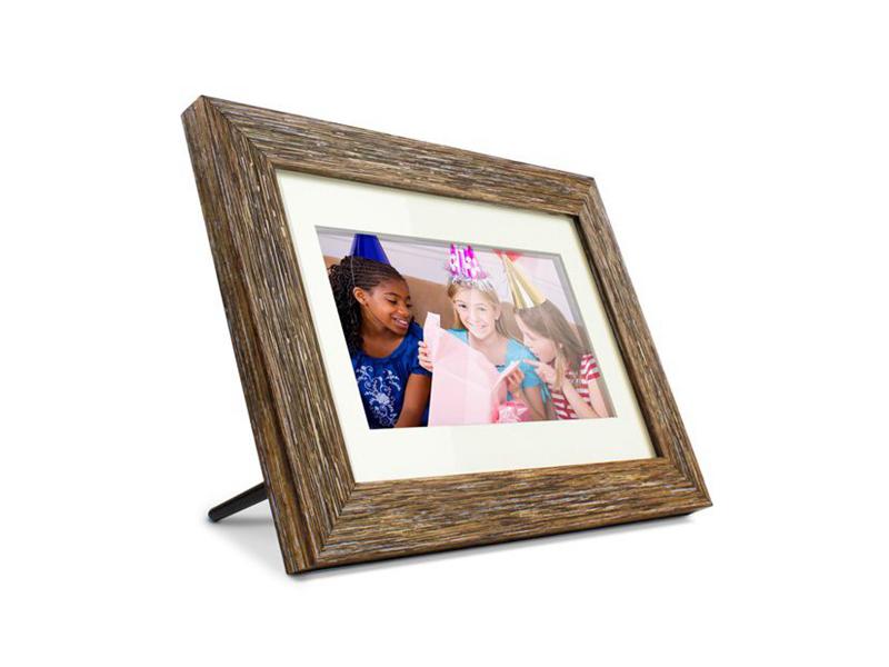 Aluratek | 7 Distressed Wood Digital Photo Frame with Automatic Slideshow | ADPFD07F