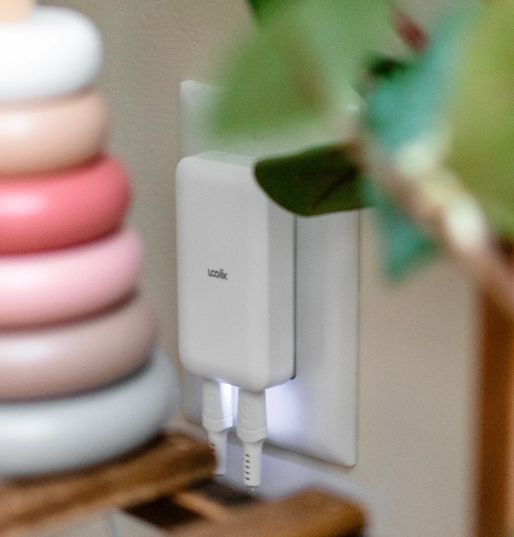 //// LOGiiX | Power Plus Slim Duo - Wall Charger 35W - White | LGX-13657