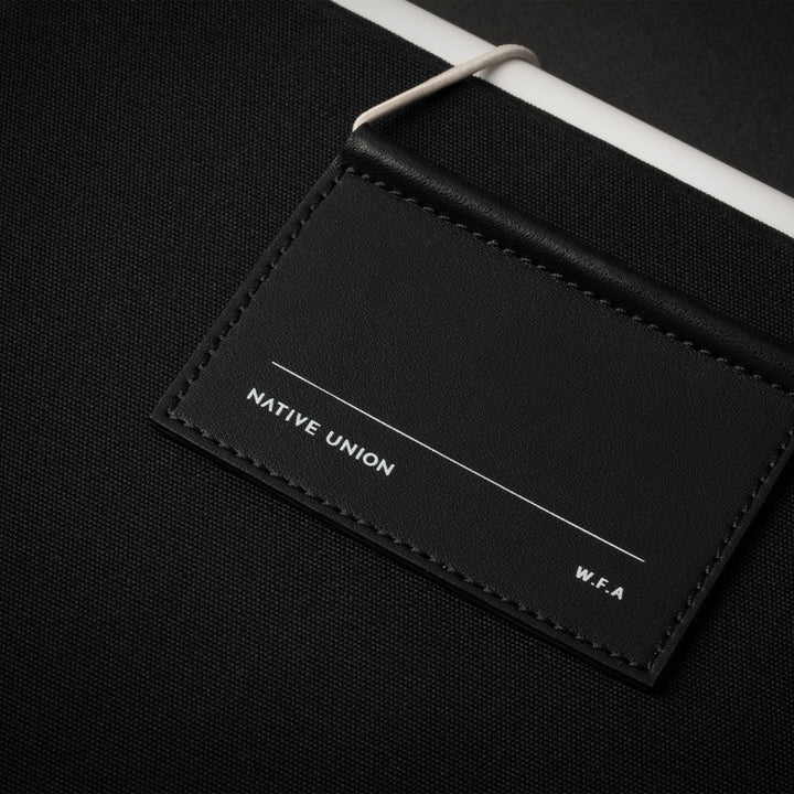 /// Native Union | Case W.F.A. r iPad Pro 12.9 (2018-2022) - Black | FOLIO-BLK-13