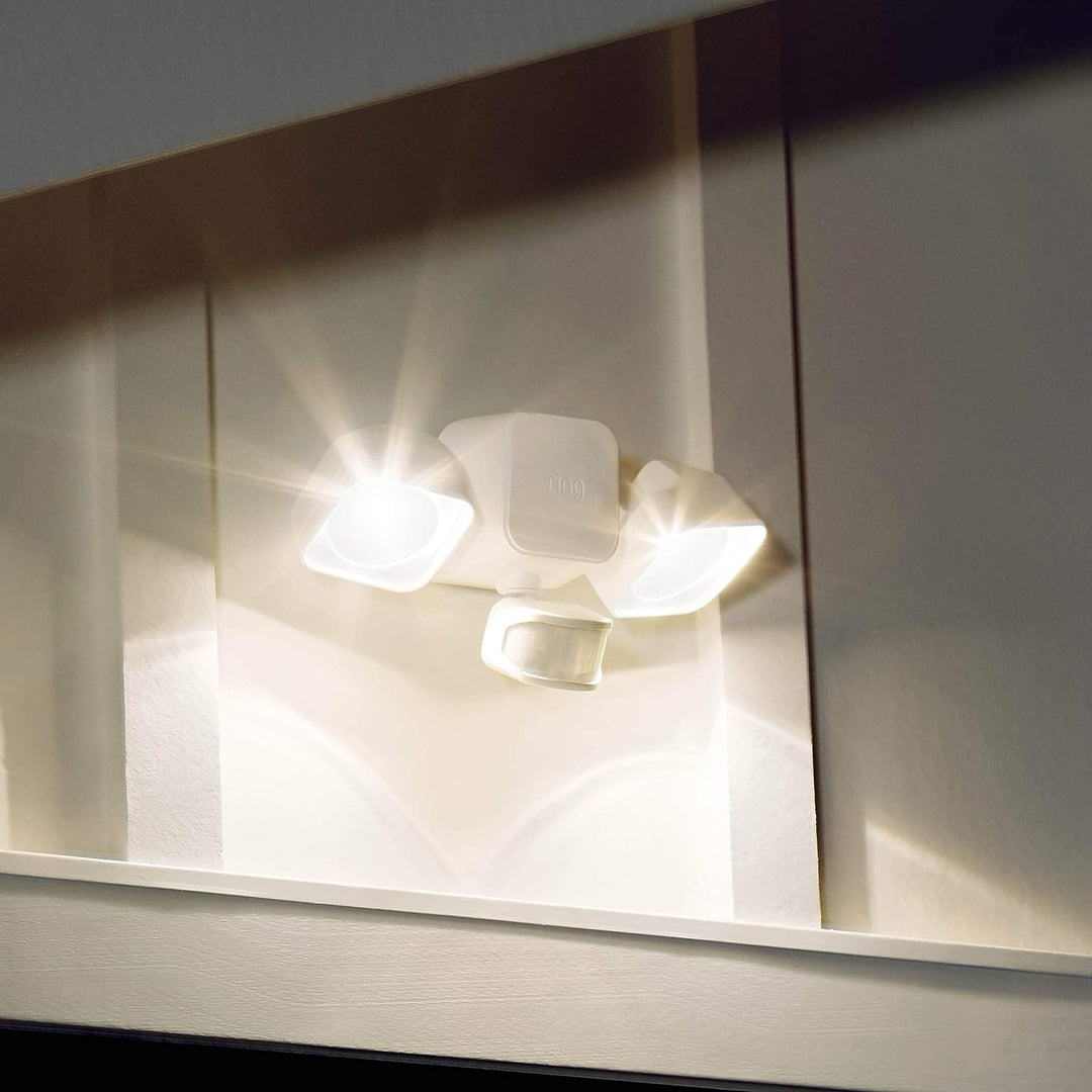 Ring | Smart Lighting Floodlight Battery - White | B07YD6KCC2