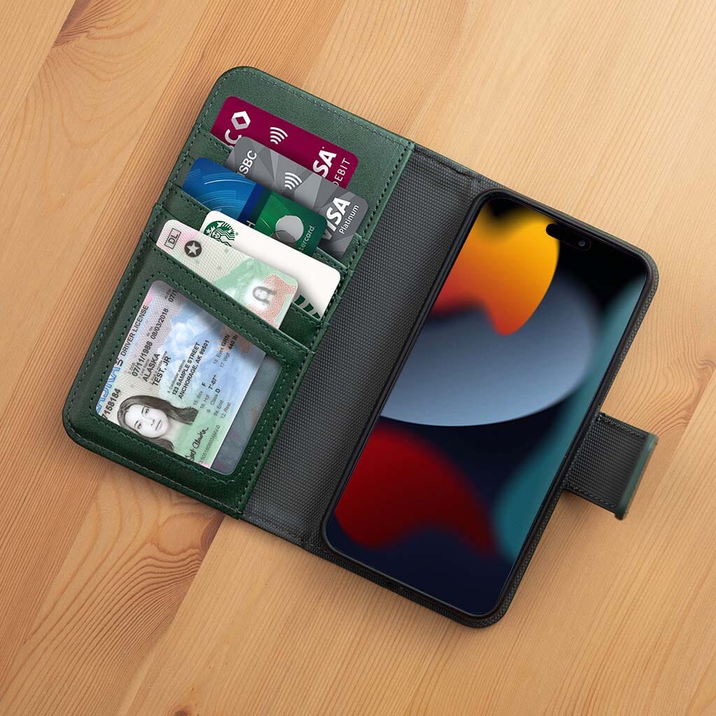 Caseco | 5th Ave MagSafe iPhone 15 Pro - Green | C31B3-10