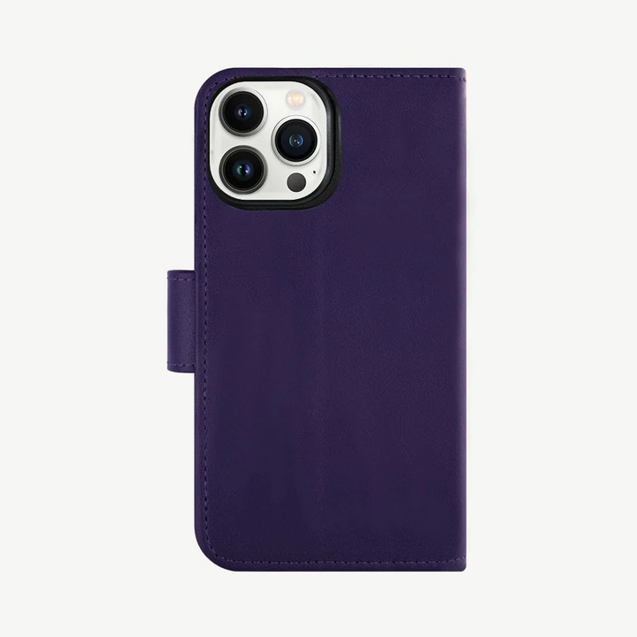 Caseco | 5th Ave MagSafe Wallet Case iPhone 15 Pro - Purple | C31B3-11