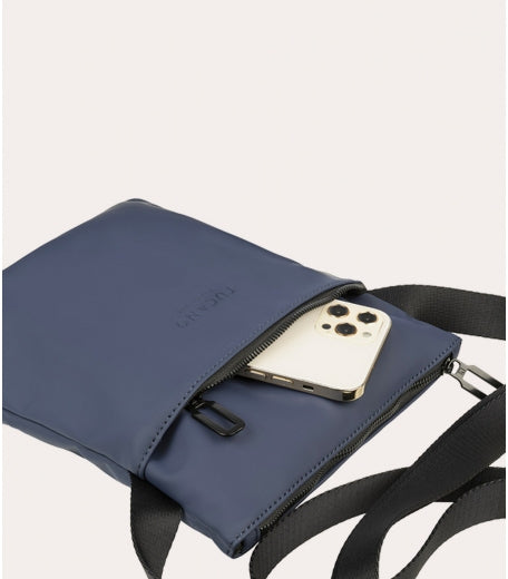 Tucano | Gommo Small Shoulder Bag w/Internal Anti-Radiation System - Blue | BGOMSB-B