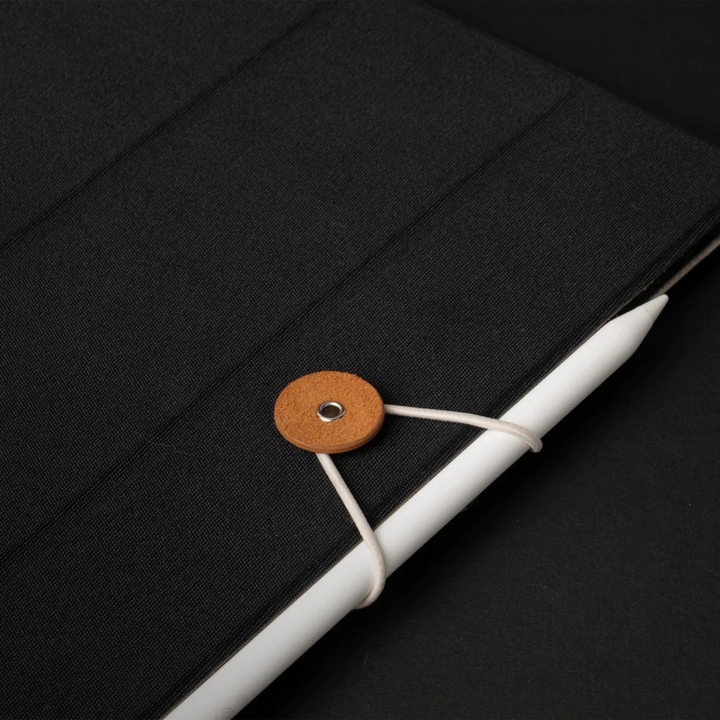 /// Native Union | Case W.F.A. r iPad Pro 12.9 (2018-2022) - Black | FOLIO-BLK-13