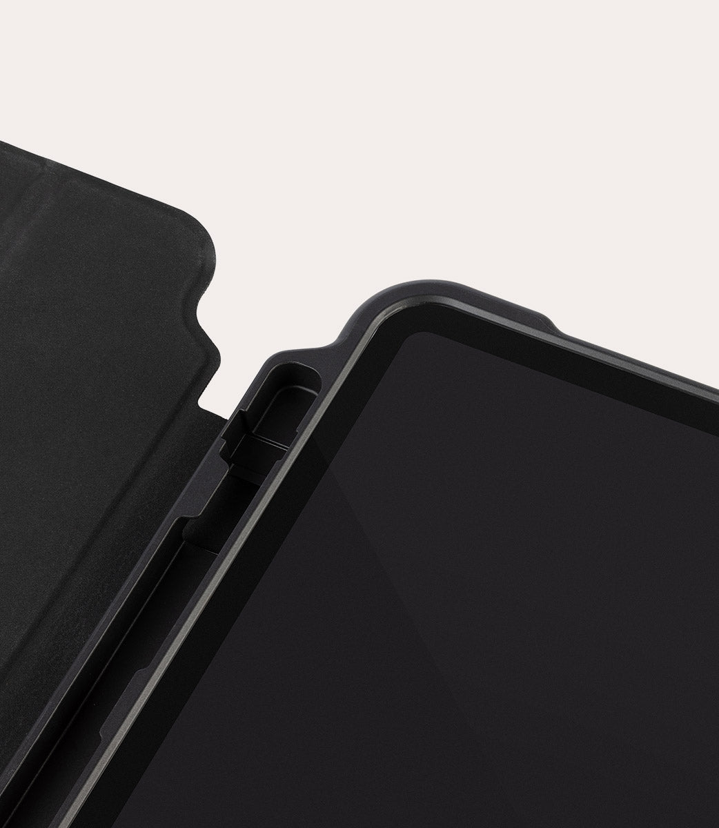 Tucano | Alunno Rugged Case for iPad 10.9" 10th Gen (2022) - Black | IPD1022AL-BK