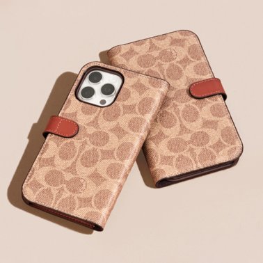 Coach | Folio Signature C Case iPhone 15 Pro Max - Tan | 15-12460 TRINITI TECH Coach | Folio Signature C Case iPhone 15 Pro Max - Tan | 15-12460 TRINITI TECH