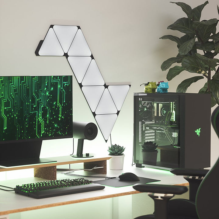Nanoleaf | Shapes - Ultra Black Triangles Smarter Kit NL47-0103TW-9PK