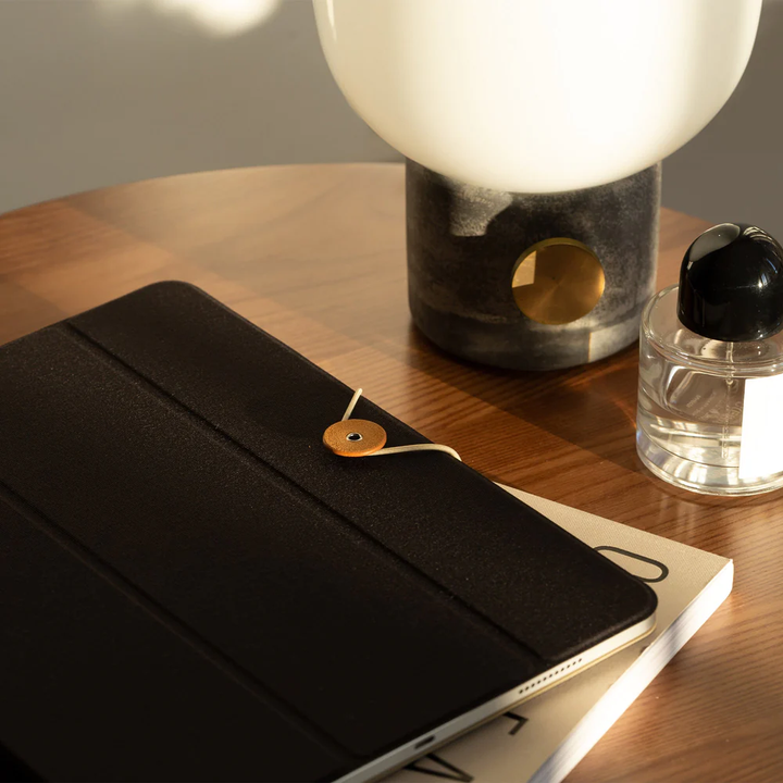 /// Native Union | Case W.F.A. r iPad Pro 12.9 (2018-2022) - Black | FOLIO-BLK-13