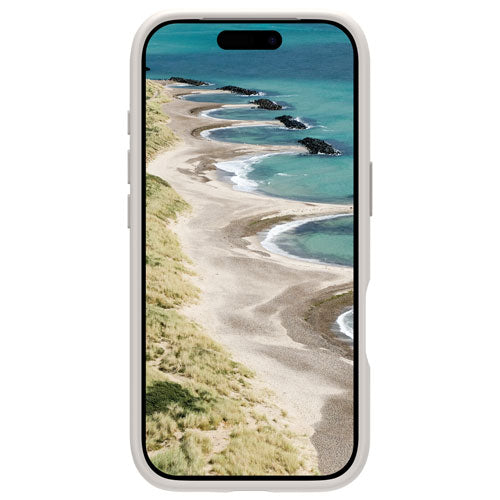 Dbramante1928 | Grenen Fitted Hard Shell Case with MagSafe for iPhone 17 Pro - White | GN63WH00U848