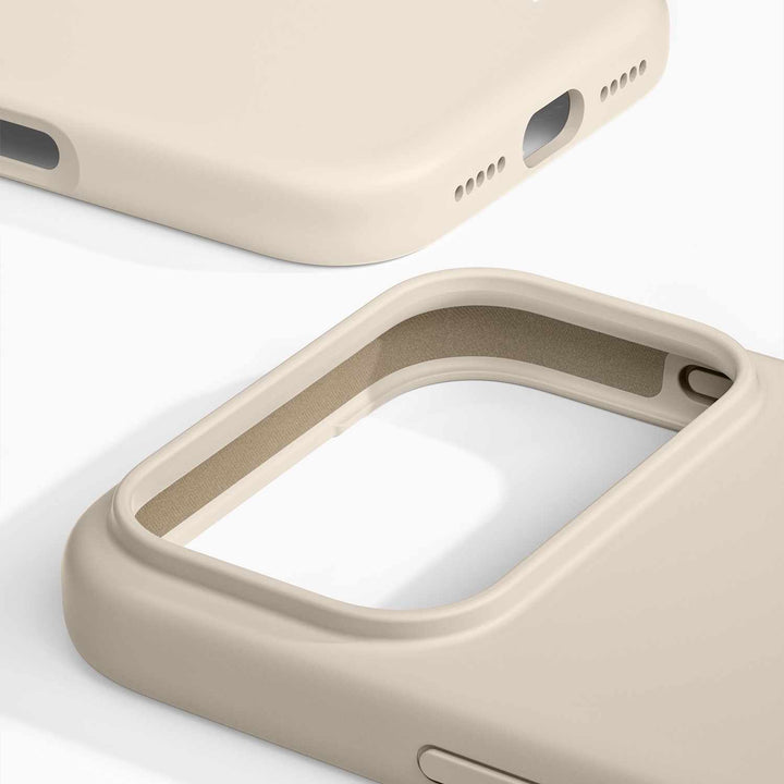 Ideal of Sweden | Silicone MagSafe Case iPhone 18 Pro Max/17 Pro Max - Cloud Dance | IDSICMSI2667P608