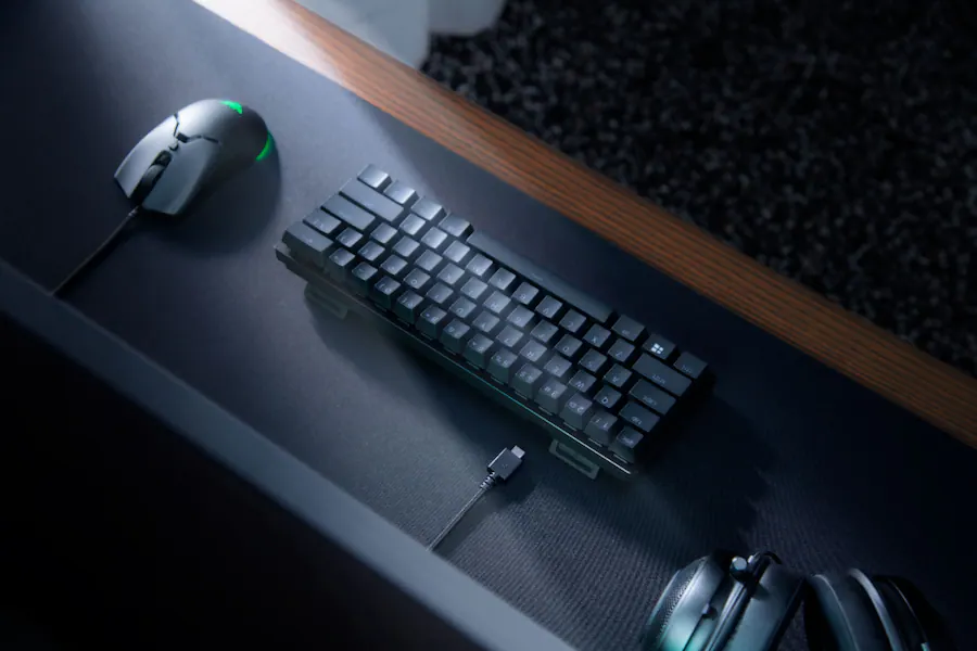 Razer Renewed | Huntsman Mini Mechanical Clicky Optical Gaming Keyboard - Black | RZ03-03390500-R3U1 | 60 DAYS WARRANTY
