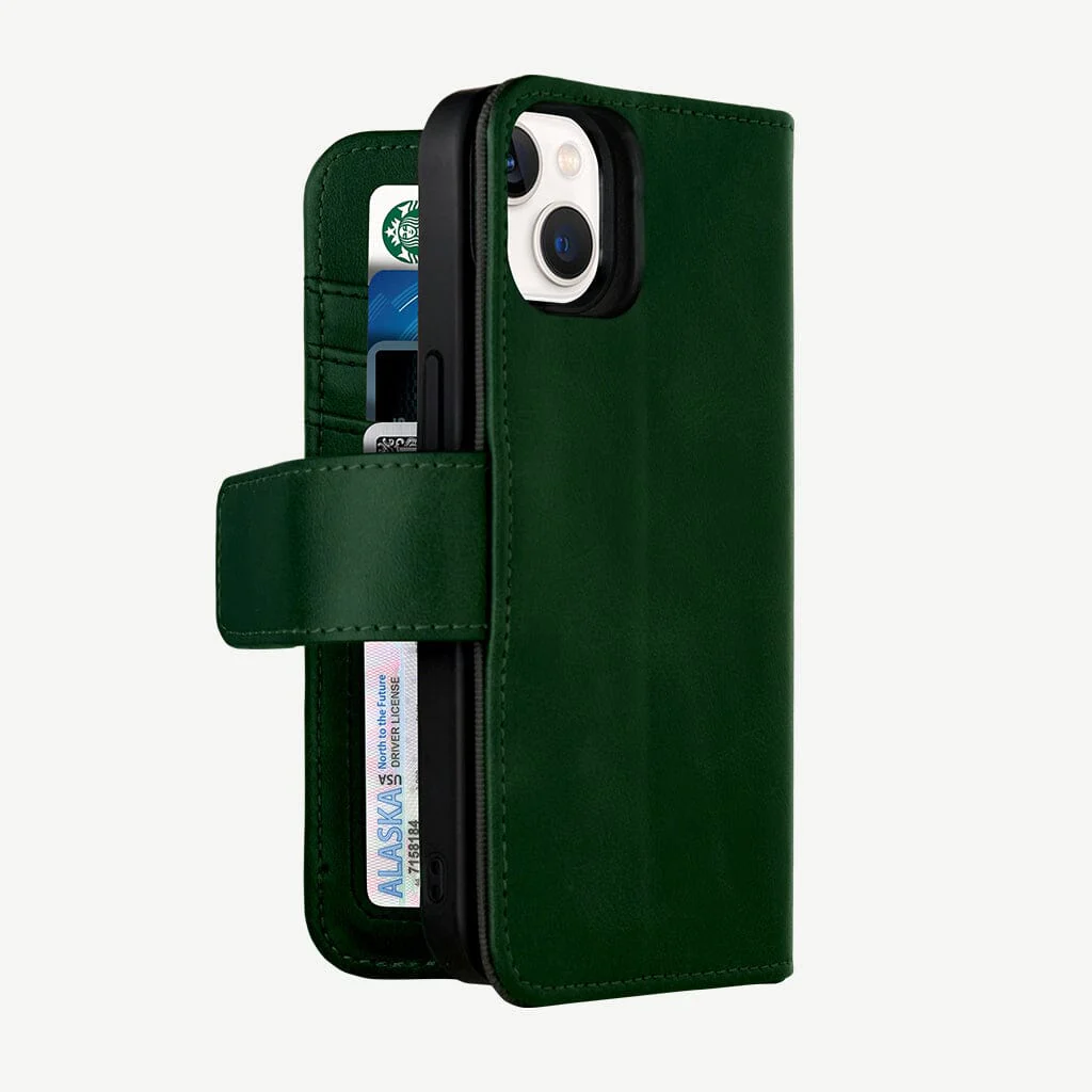 Caseco | 5th Ave MagSafe Wallet Case iPhone 15 - Green | C31B1-10