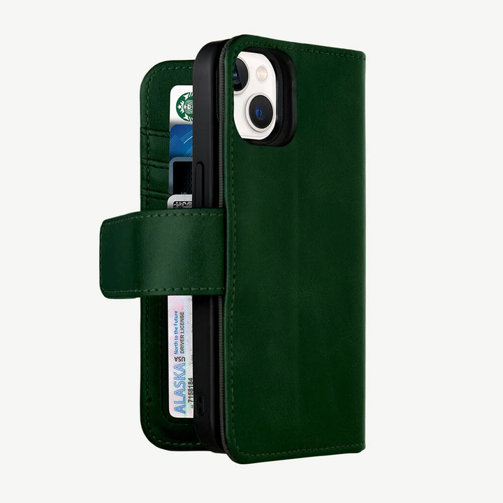 Caseco | 5th Ave MagSafe Wallet Case iPhone 15 - Green | C31B1-10