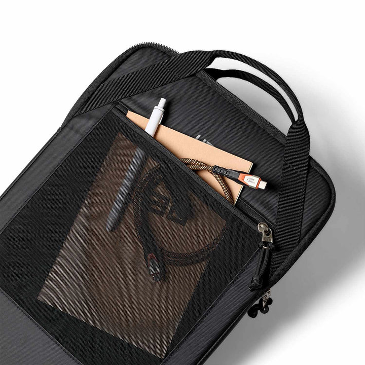 UAG | Dryout 16" Utility Laptop Sleeve - Black | 98418411V4040