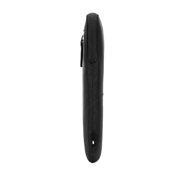 Incase | Compact Sleeve in Flight Nylon MacBook Pro 14in 2022-2021 - Black | INMB100726-BLK