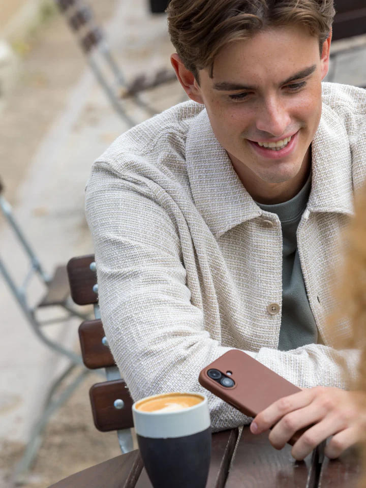 //// Dbramante1928 | Roskilde MagSafe Case for iPhone 16 - Tan | DB-RO61GT00U617