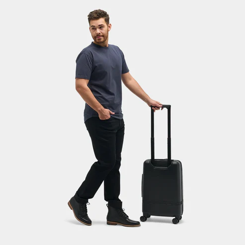 Nomatic | CarryOn Spinner Suitcase  Classic  - Black | RLCN00BLK01