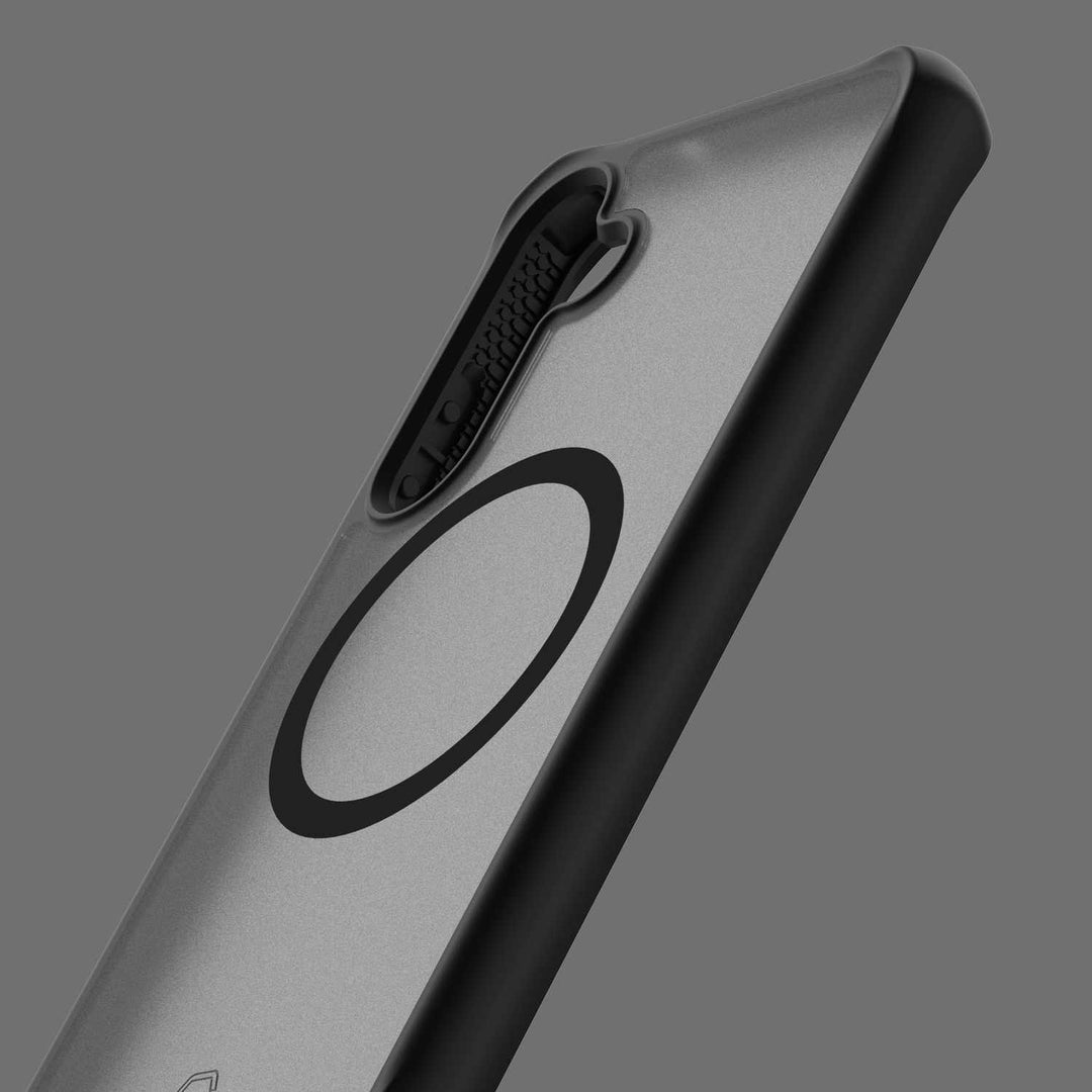 Itskins | Hybrid_R Frost Case w/ MagSafe Samsung Galaxy S24 - Black | 120-7948