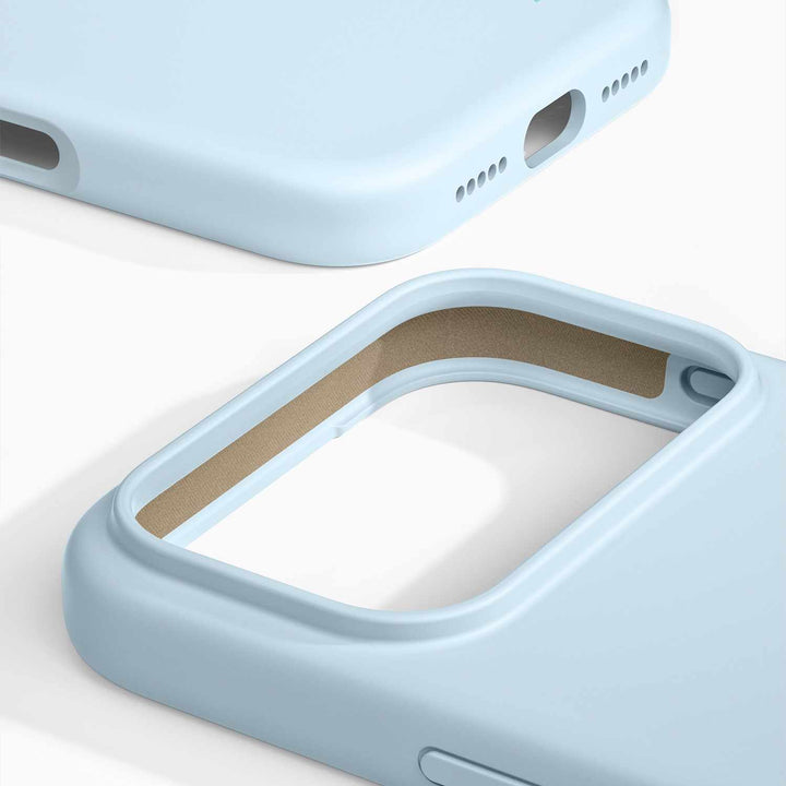 Ideal of Sweden | Silicone MagSafe Case iPhone 18 Pro /17 Pro - Light Blue | IDSICMSI2661P501