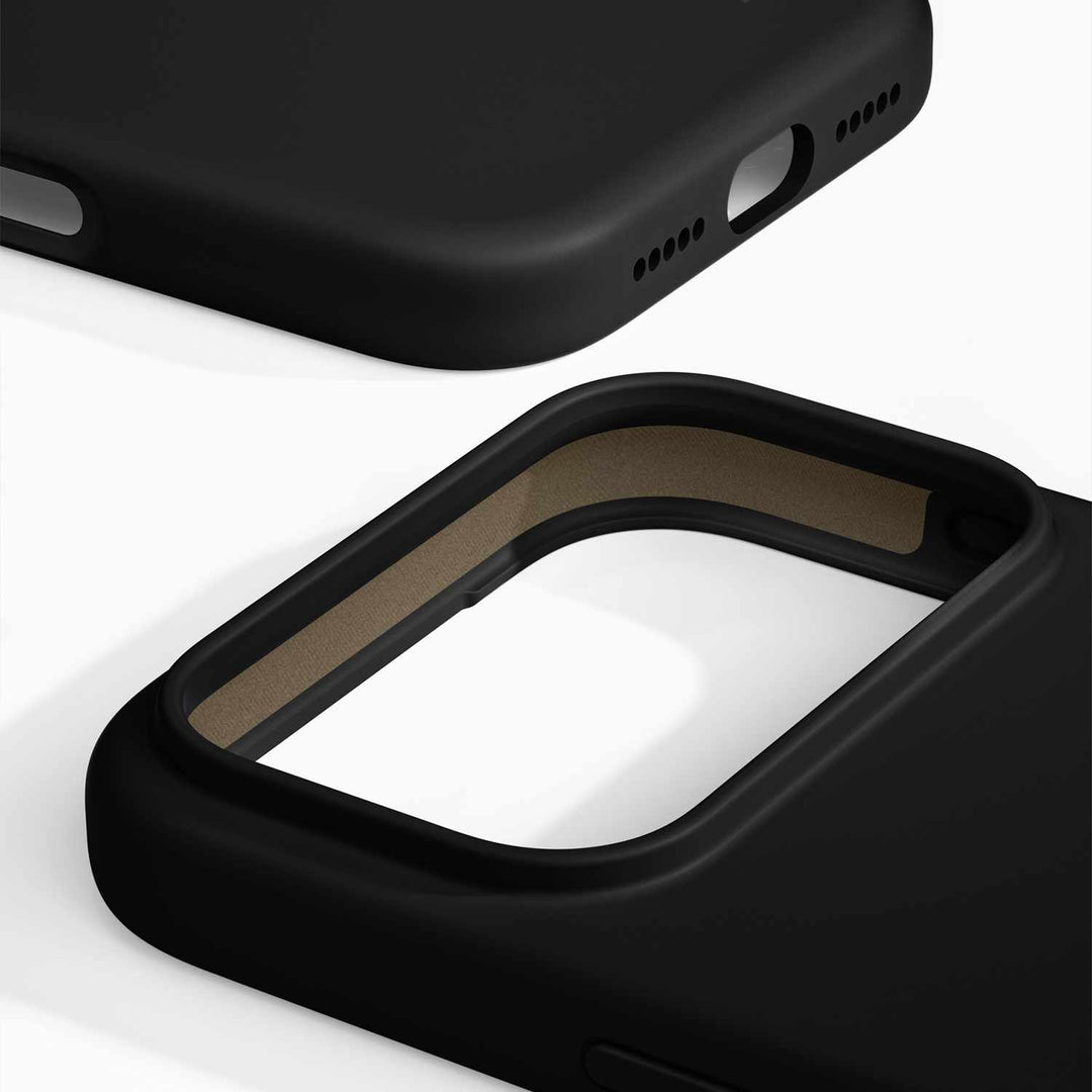 Ideal of Sweden | Silicone MagSafe Case iPhone 18 Pro Max /17 Pro Max - Black | IDSICMSI2667P01