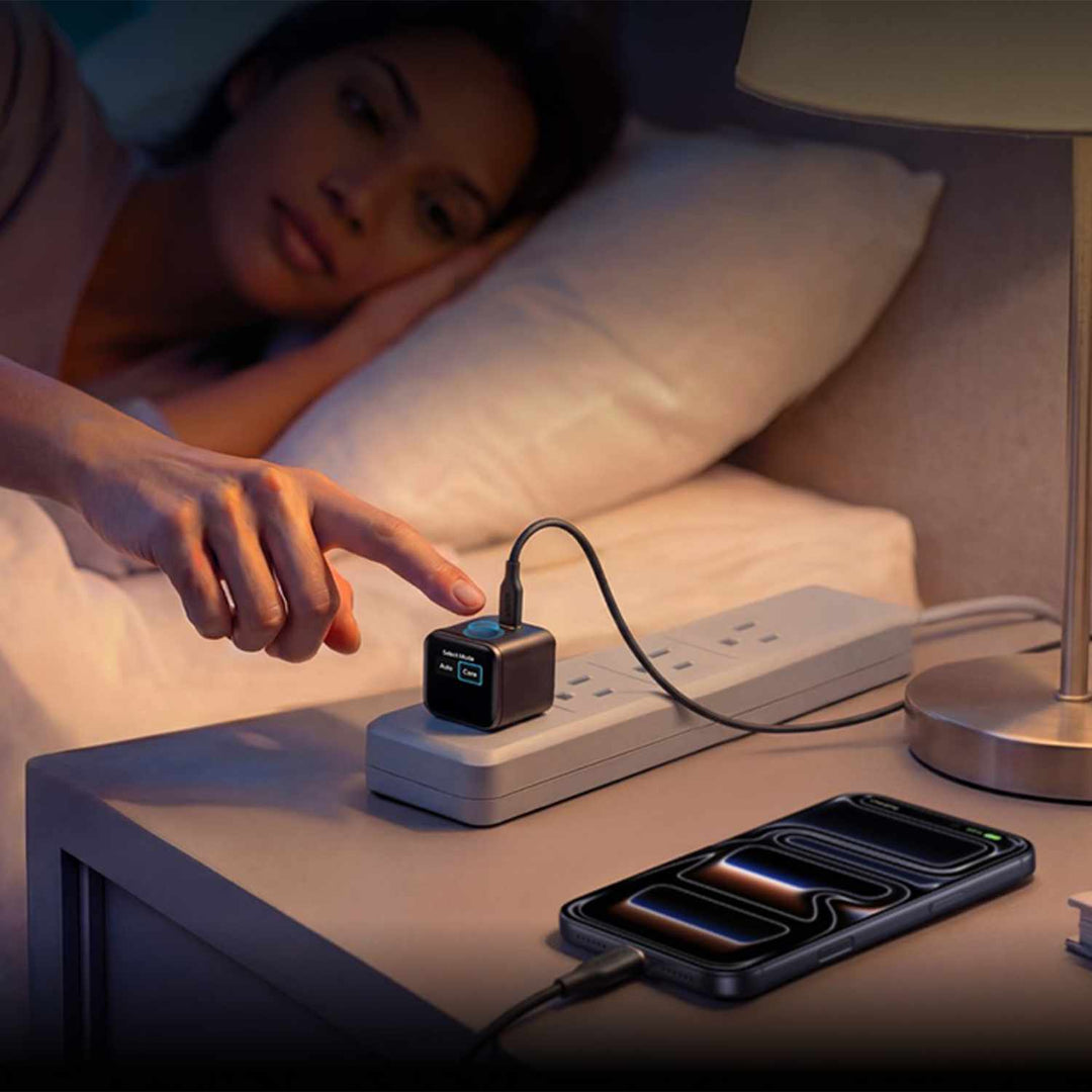 Anker | Wall Charger USB-C with Smart Display and Foldable Prongs 45W - Black | A121DJ115