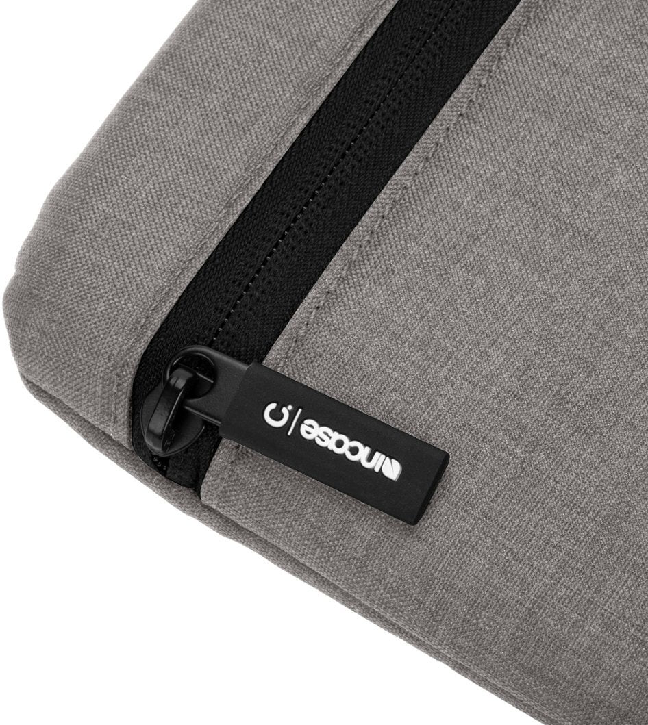 Incase | Carry Zip Sleeve for 13in Laptop - Grey | INOM100675-CMG