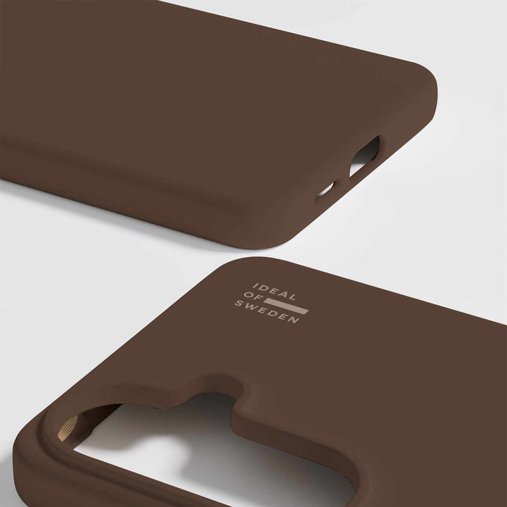 Ideal of Sweden | Silicone Case w/Magnets for Samsung Galaxy S26 - Mocha Mousse | IDSICMSS26PR562