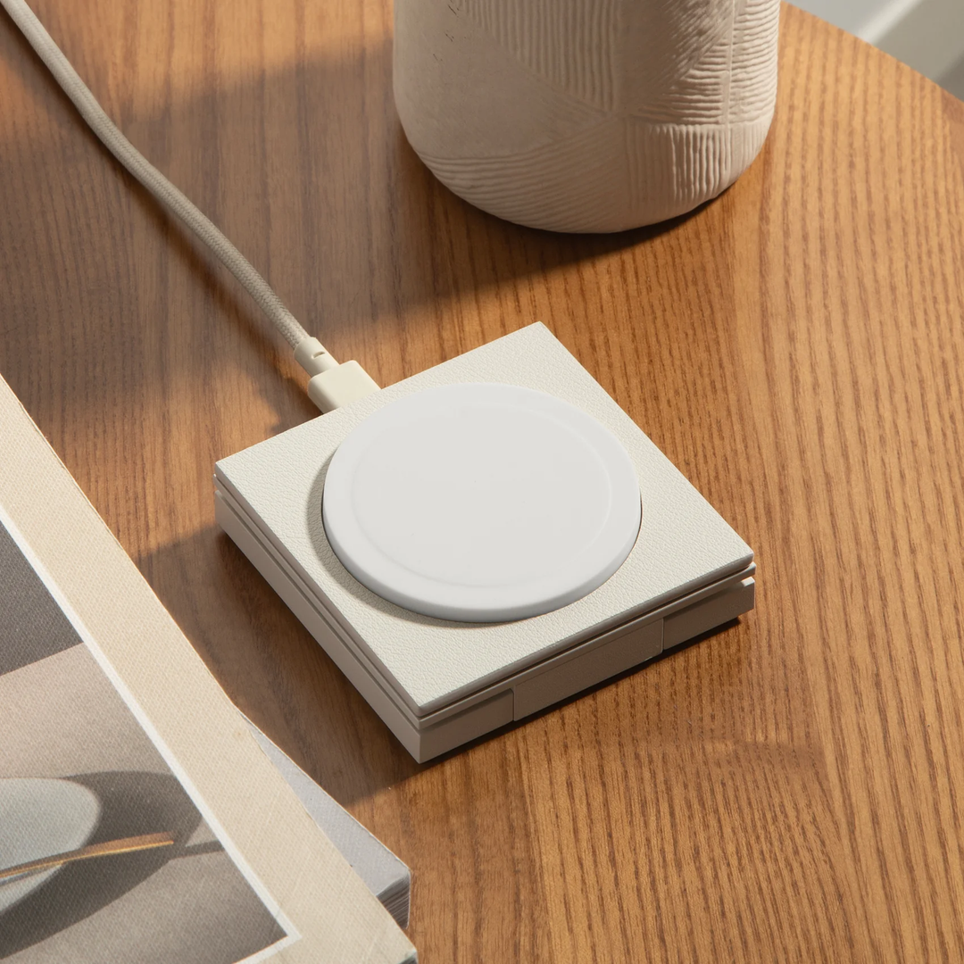 Native Union | Rise Magnetic Wireless Charger - Sandstone | RS-SL-SAN