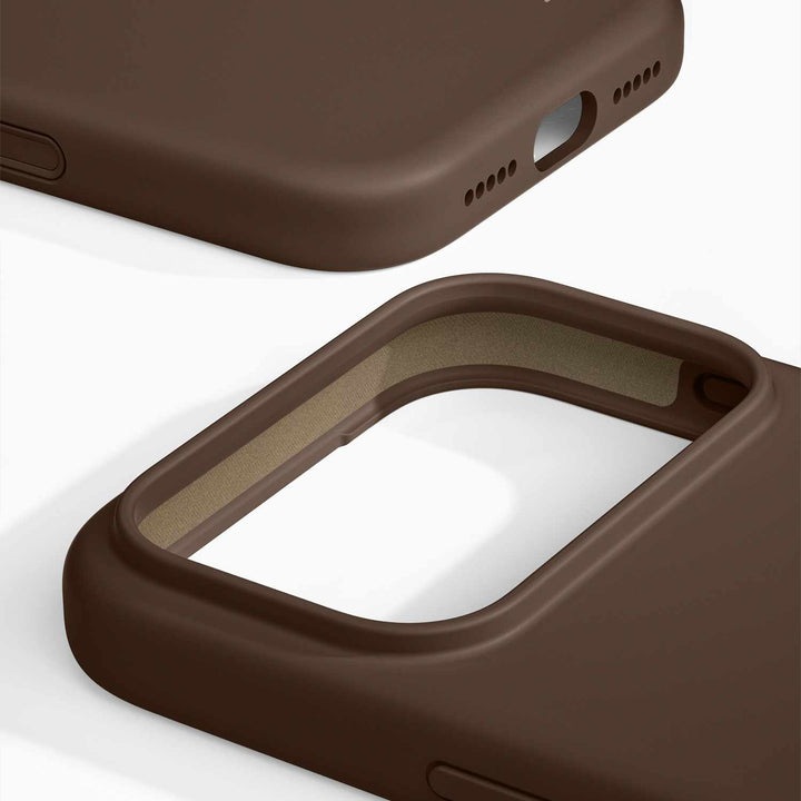 Ideal of Sweden | Silicone MagSafe Case iPhone 17 Pro - Mocha Mousse | IDSICMSI2561P562