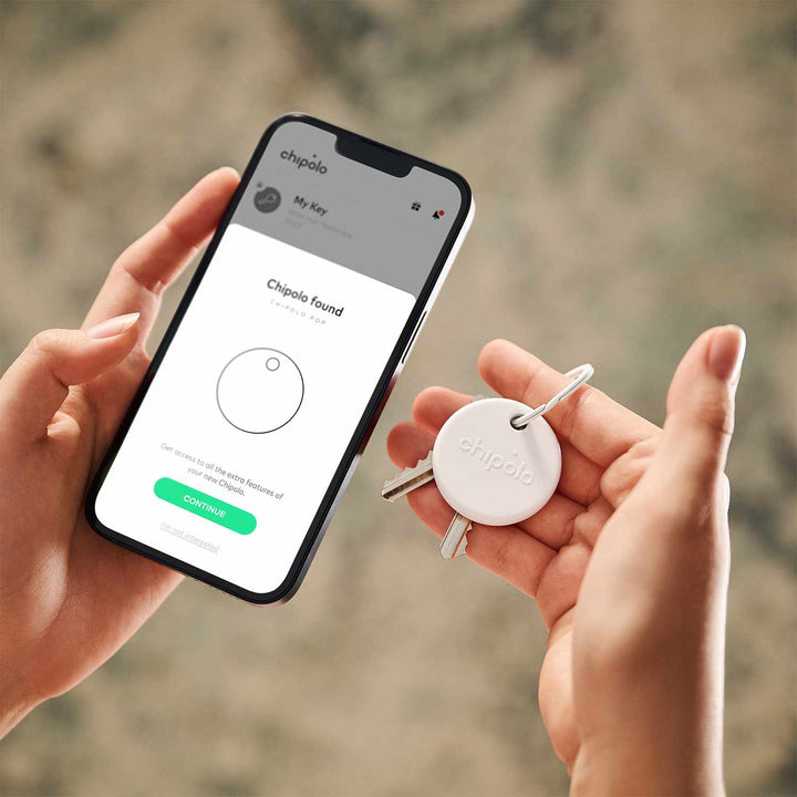 Chipolo | POP Tracking Tag (Works with Google’s Find My Device or Apple Find My) - White | RWS0000001000