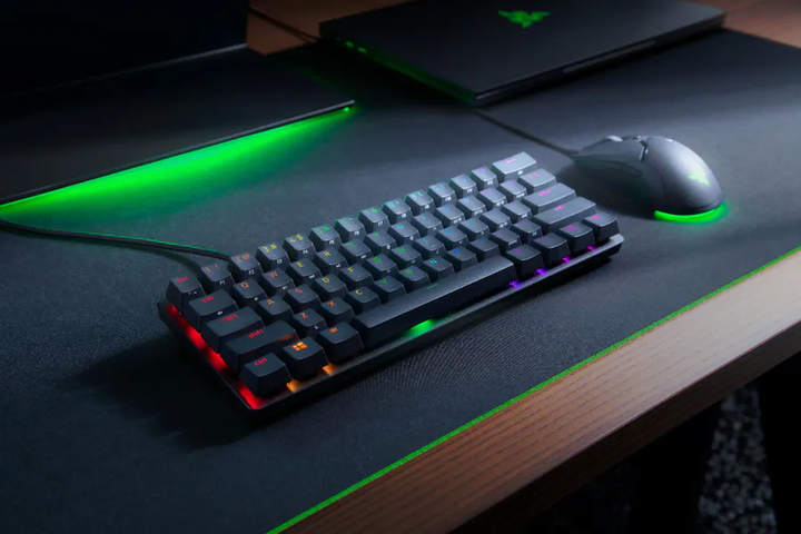 Razer Renewed | Huntsman Mini Mechanical Clicky Optical Gaming Keyboard - Black | RZ03-03390500-R3U1 | 60 DAYS WARRANTY
