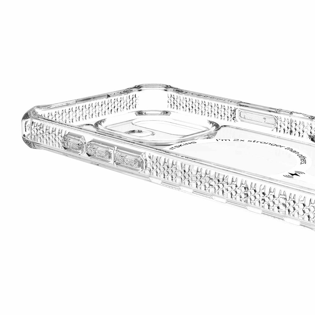 ITSKINS | Hybrid_R MagSafe iPhone 17 Case - Clear | AP7NHMACRTRSP