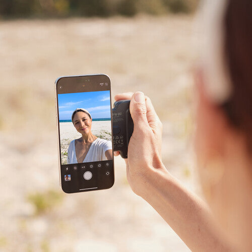 ShiftCam | SnapGrip Magnetic Smartphone Battery Grip - Midnight | CES-AA02-MN