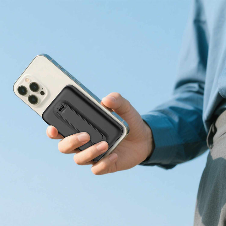 Blu Element | Qi2 Wireless Power Bank with Kickstand 5K - Black | BEPBQi25KBK