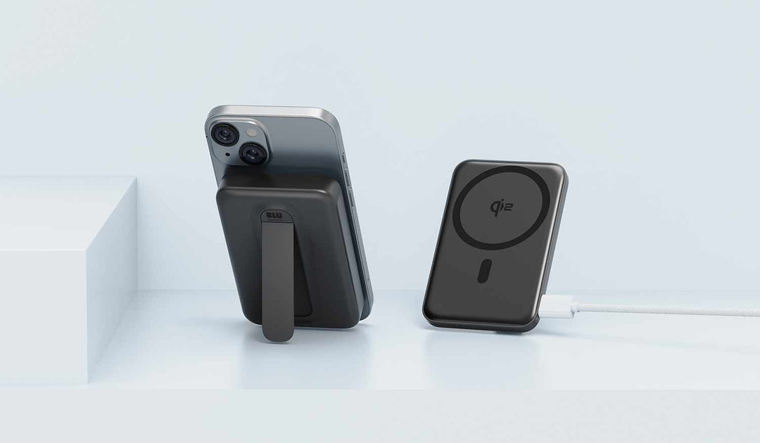 Blu Element | Qi2 Wireless Power Bank with Kickstand 10K - Black | BEPBQi210KBK
