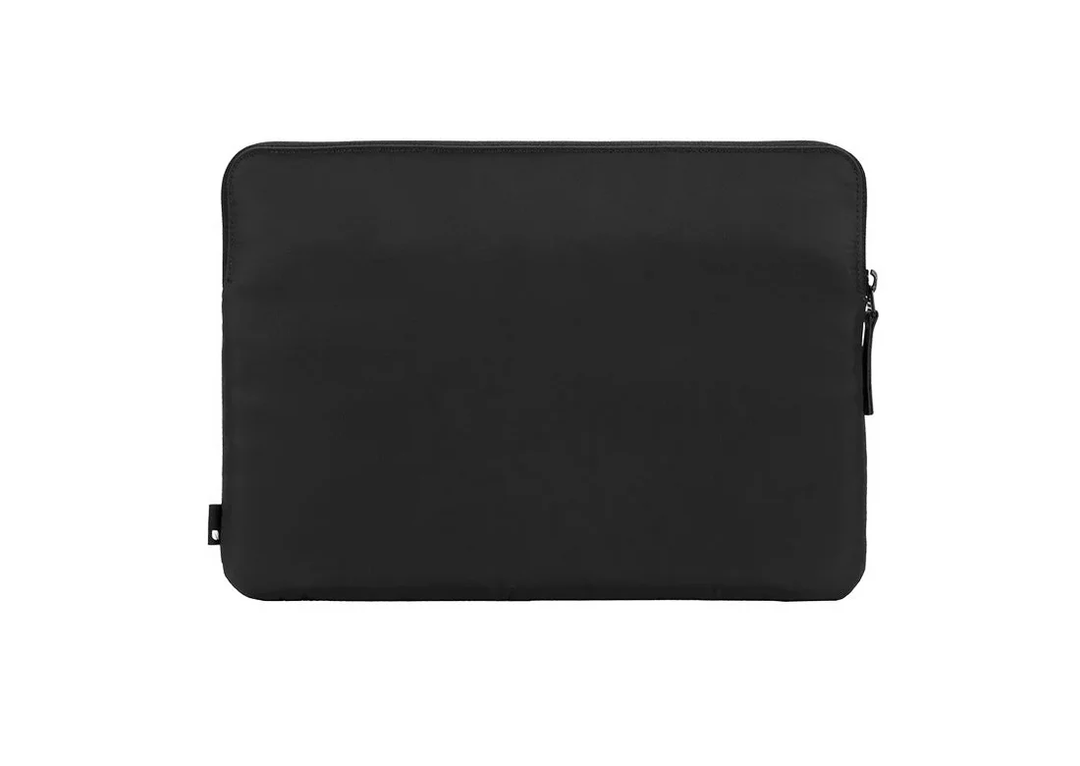 Incase | Compact Sleeve in Flight Nylon MacBook Pro 14in 2022-2021 - Black | INMB100726-BLK