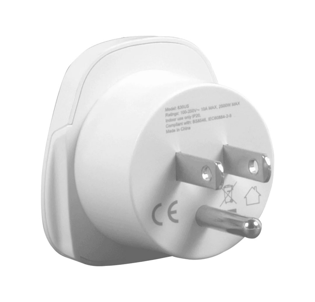 LOGiiX | Travel Adapter North America - White | LGX-13577