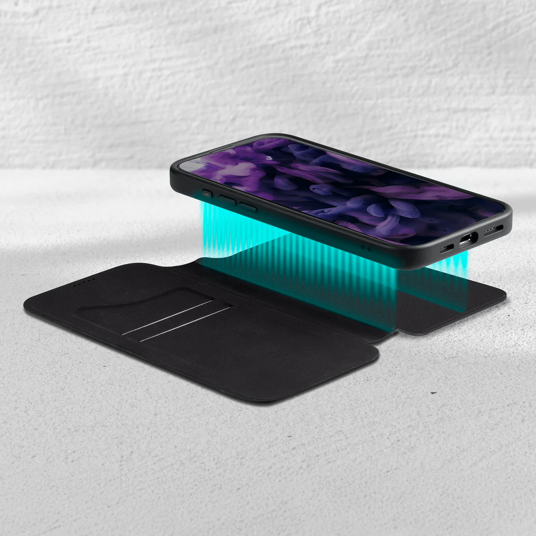 LAUT | Magfolio MagSafe for iPhone 17 Pro - Black | L_IP25B_MF_BK