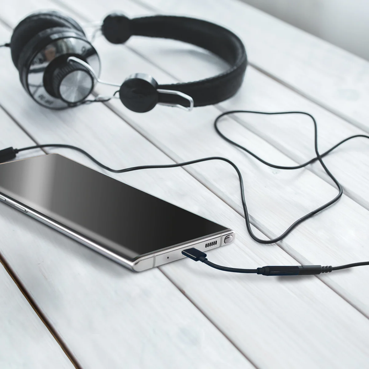 iQ | USB Type-C to Audio Adapter | IQCUSBAUD
