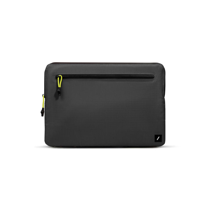 Native Union | Ultralight Sleeve for MacBook 16" - Black | STOW-UT-MBS-BLK-16