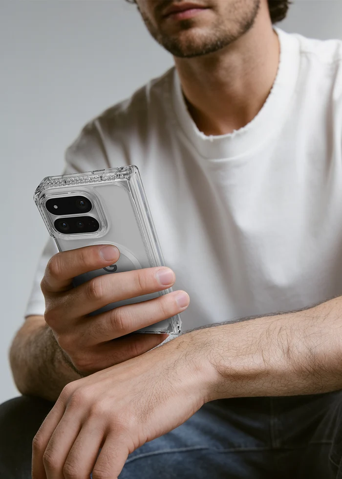 ITSKINS | Hybrid_R Hinge Case w/MagSafe for Google Pixel 11 Pro Fold - Clear | GGF1HYICLTRSP