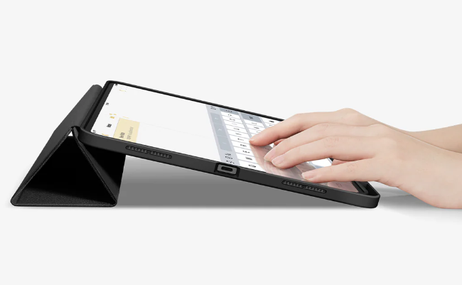 Spigen | Crystal Hybrid Pro for iPad Pro 11" 5th Gen M4 (2024) - Black  | SGPACS07760