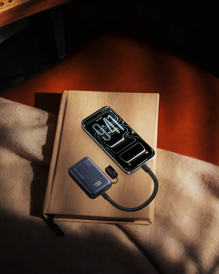 INIU | Pocket Pro Power Bank with LED Display (10,000mAh) - Black | PPT01