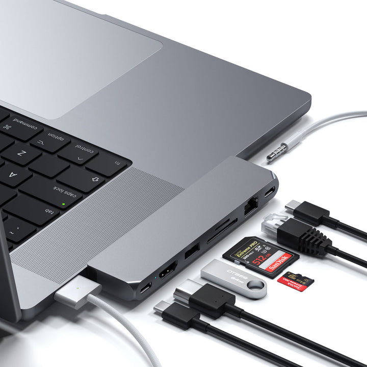 Satechi | Pro Hub Max USB-C - Space Gray | ST-UCPHMXM