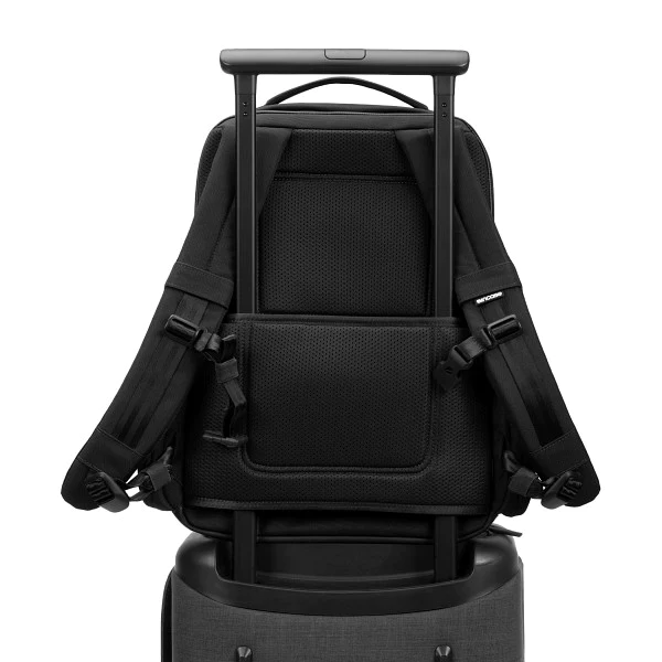 Incase | Core Commuter Backpack - Black INCO100683-BLK